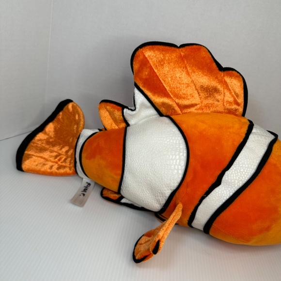 Disney Store Pixar Finding Nemo Orange Clown Fish Large 18" Stuffed Plush - Picture 7 of 11